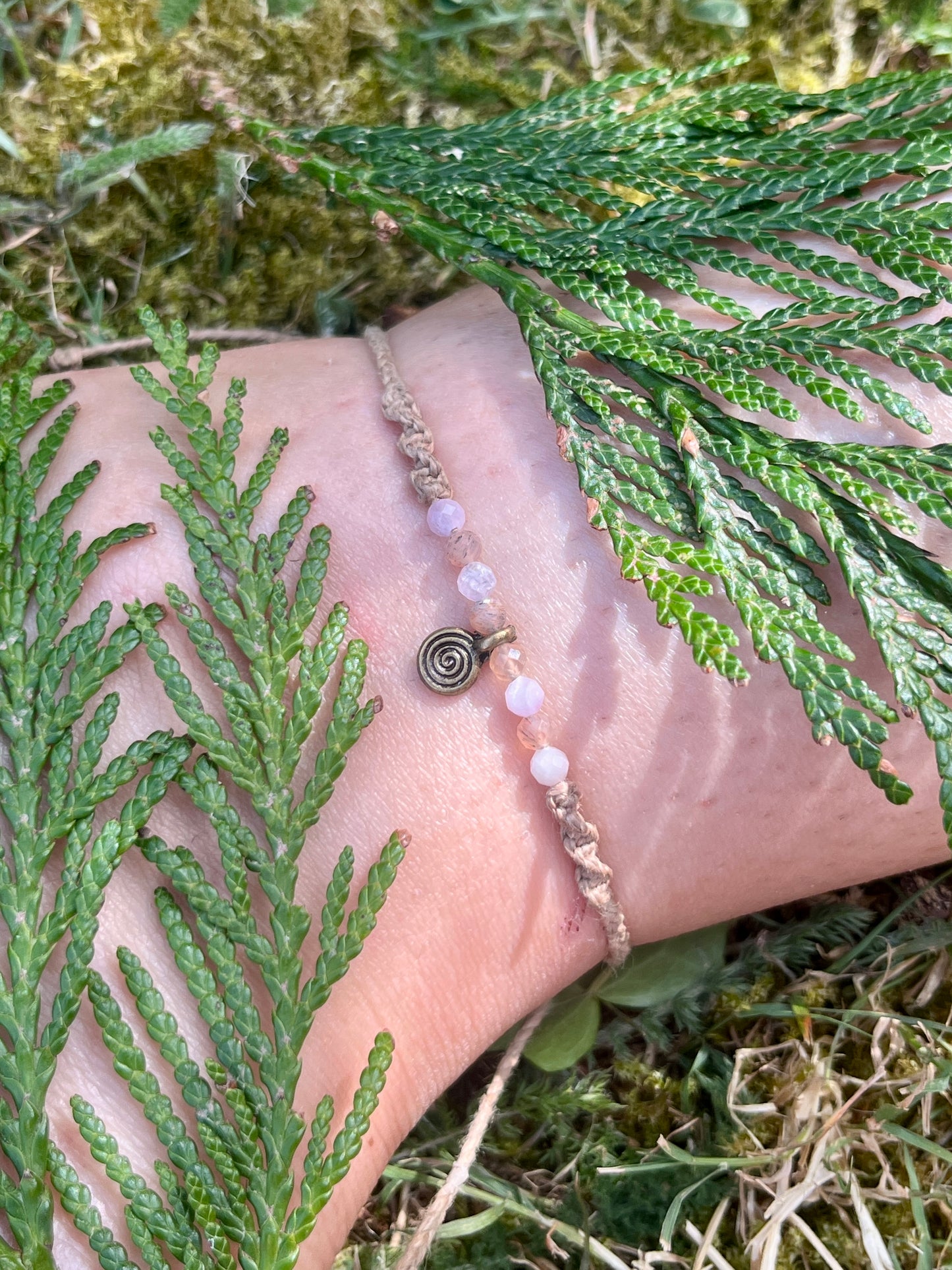 Sunstone & Kunzite Spiral Crystal Anklet ⋆.˚