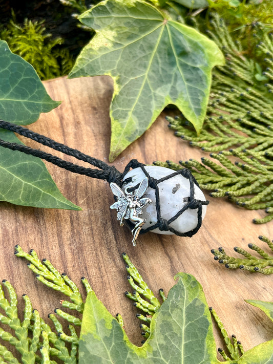 Connection & Insight Rainbow Moonstone Necklace ⊹ ࣪ ˖